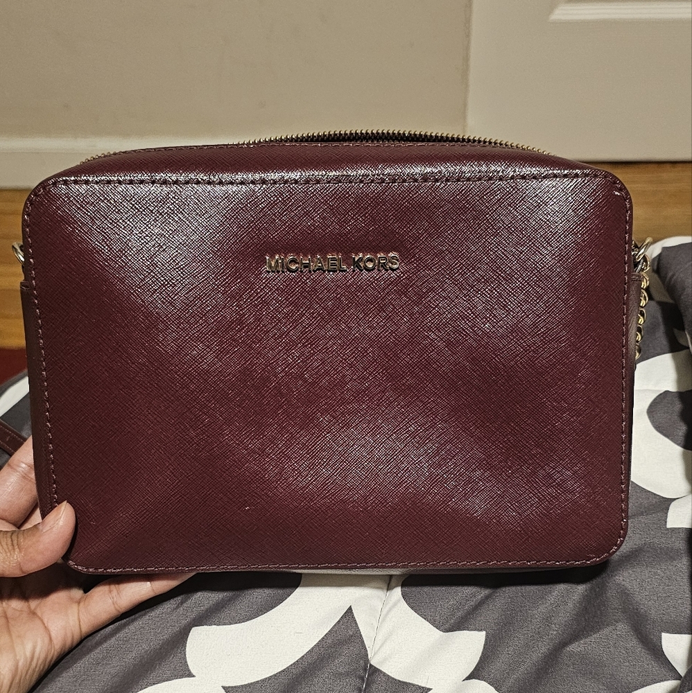 Michael Kors Jetset Crossbody